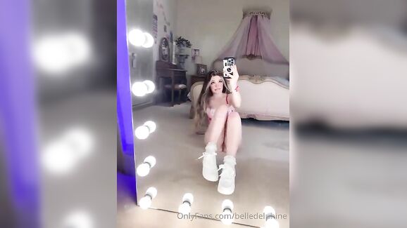 Belle Delphine Nude Pussy Tease Leaked