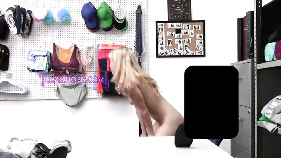 ShopLyfter - Eating Chloe Foster's Young & Sweet Pussy (EDITED)