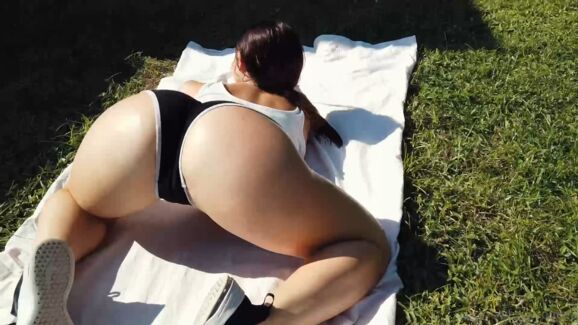 AnnaVIP Close Up Outdoor Stretching Leaked